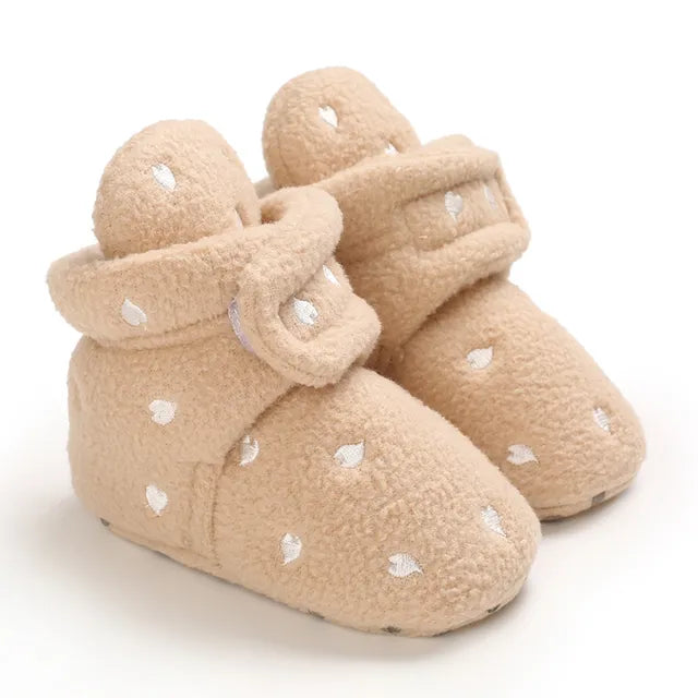 Cozy Toes Baby Booties, Hearts