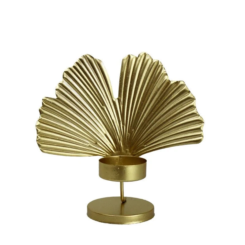 Rustikaler charmanter Kerzenhalter aus Eisenblättern