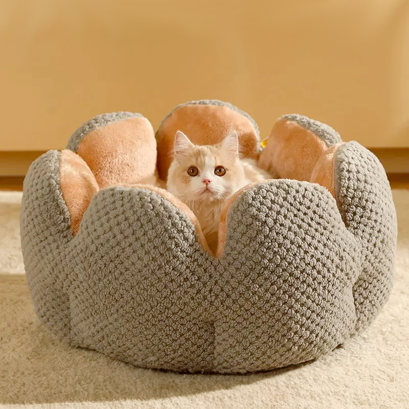 Cozy Cactus Nest Pet Bed