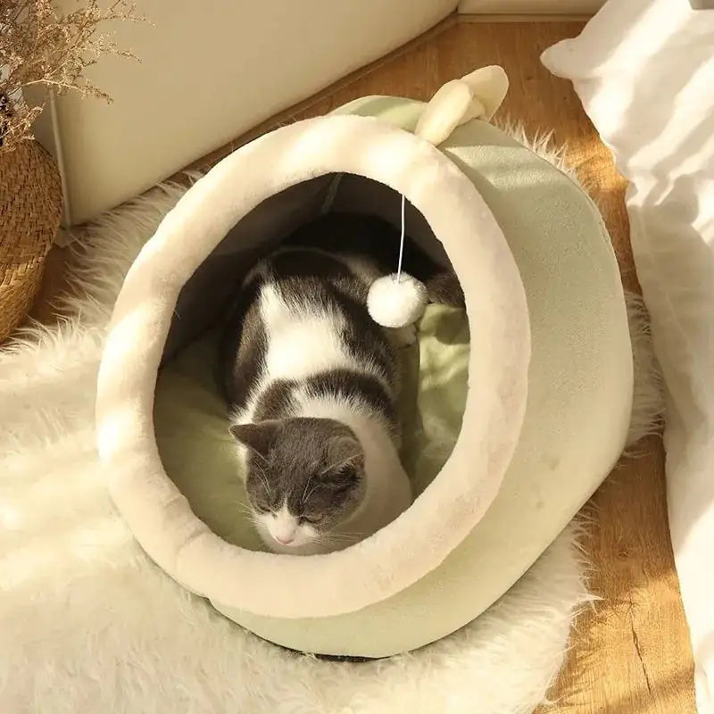 SnuggleSphere Cat Retreat