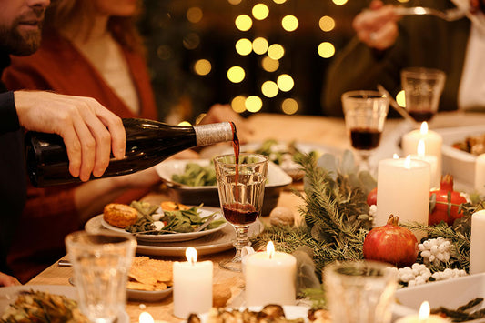 🎄 Hosting a Festive Dinner: Menu Ideas and Table Decor