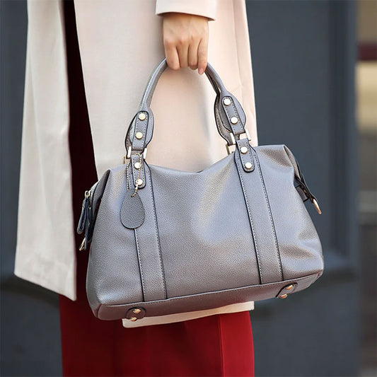 The Belvoir Boston Bag
