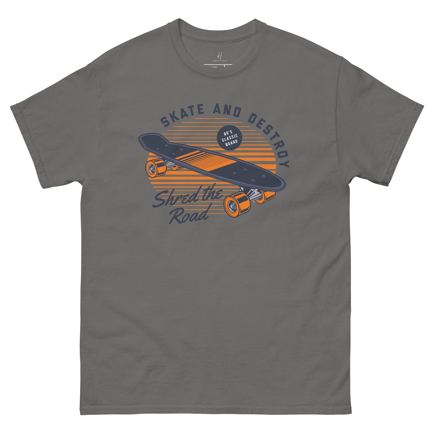 Klassisches T-Shirt für jeden Tag – Shred the Road